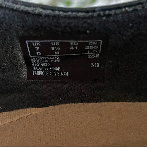 Clarks Collection Emslie Lulin Leather Mary Jane Pumps Comfort Shoe Size 9.5 - Picture 8 of 9